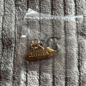 Gold Diamonds International Cruise Ship Charm Pendant